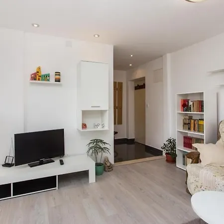 Square - One-bedroom With City View Apartman *